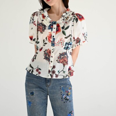 [패션플러스][비꼴리끄]패고딩 프릴카라 블라우스(47105_67DB6AD291356)