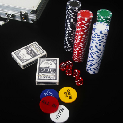 [패션플러스][오너클랜]인기상품 카지노칩 200 세트 포커칩 홀덤칩 카드게임 [WCD05CE_250917](54996_WCD05CE_YYH)