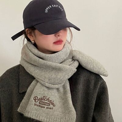 [패션플러스][셀럽하우스]여성 QEETAEAE 깔끔 레터링 머플러 겨울 목도리 포근한 넥워머(583093_n724_25_2_WFG8HZI)