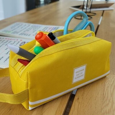 [패션플러스][브이와이][브이와이][VCMP6KOX]대학생필통 큰필통 옐로우 천필통 큰필 2단_636102(636102_56358269_636102)