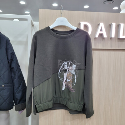 [패션플러스][데일리스트][세정_인디안여성복]사선 우븐 배색티셔츠MDAAL4FC20102_GN(673096_MDAAL4FC20102)