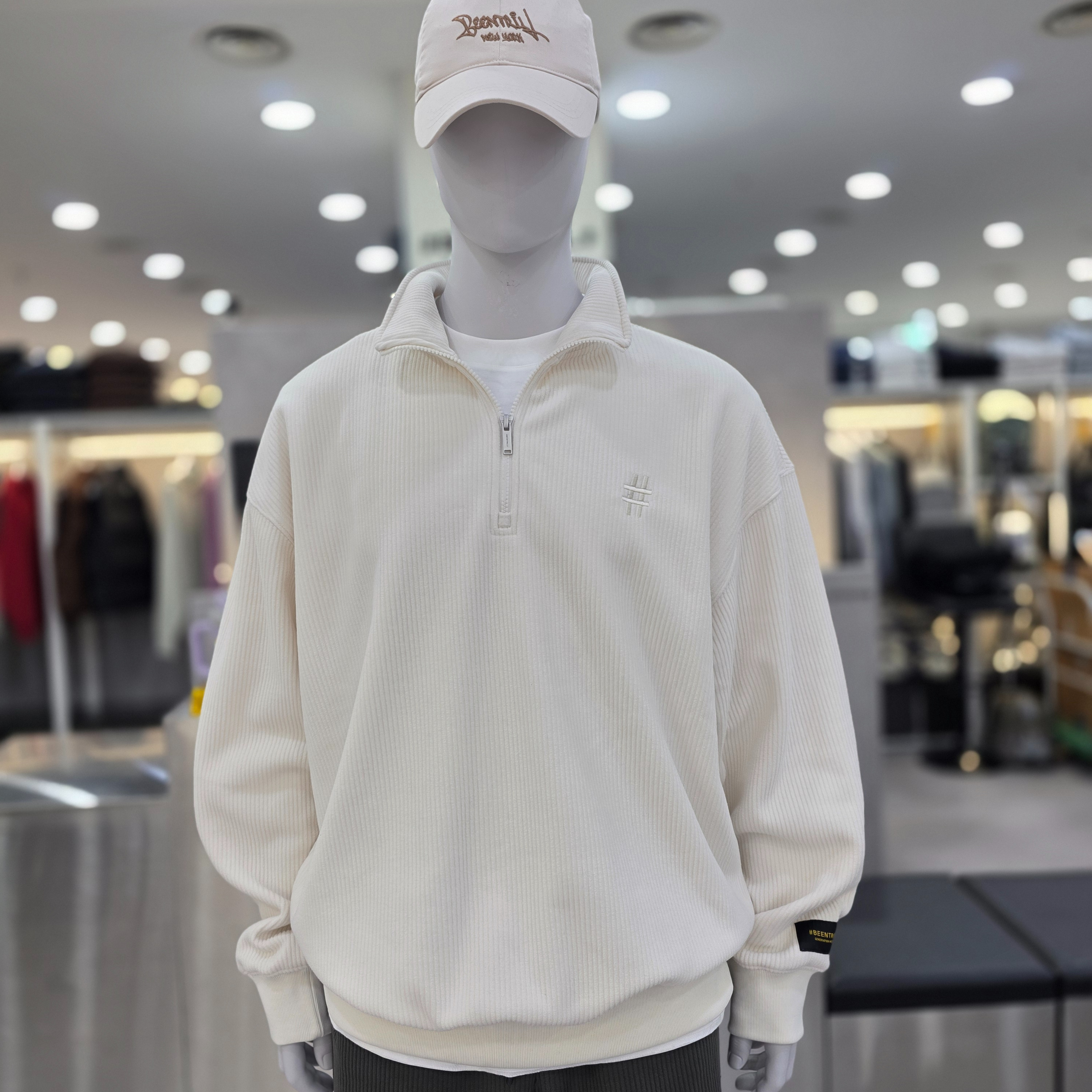 코듀로이 플리스 스몰 로고 하프집업 - 패션플러스