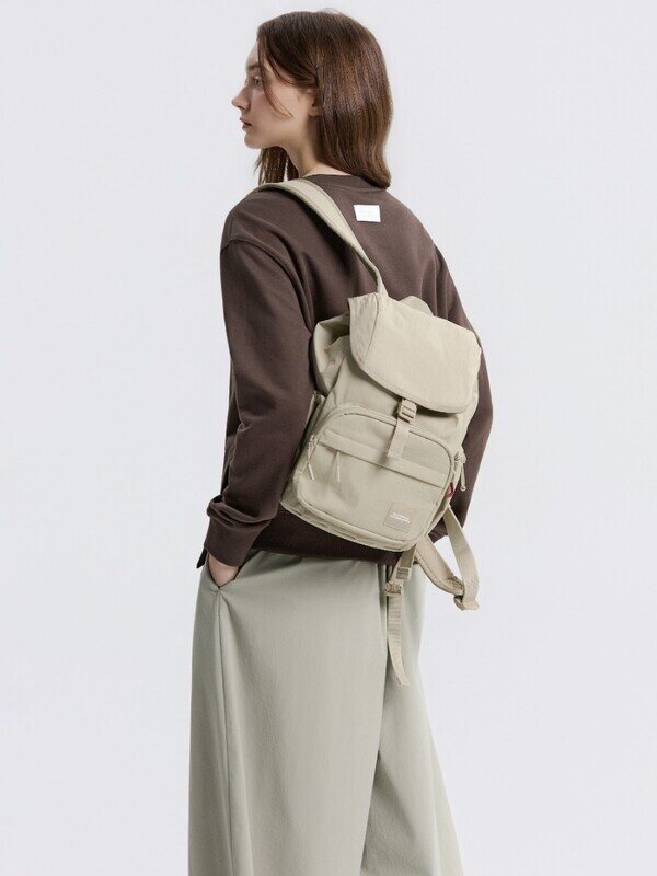 LINE UP 01. BAG 3